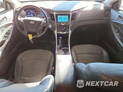 Zdjęcie 8 z 12 samochodu: 2011 HYUNDAI SONATA SE VIN:5NPEC4AC0BH063974 - miniatura