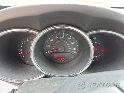 Zdjęcie 9 z 13 samochodu: 2011 KIA SORENTO LX VIN:5XYKT4A15BG162928 - miniatura