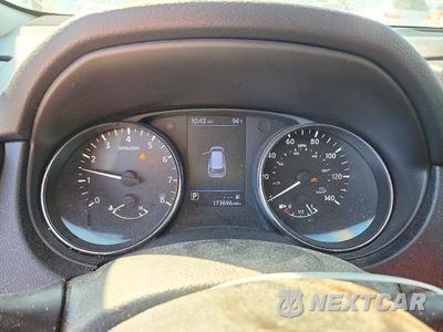 Zdjęcie 9 z 14 samochodu: 2018 NISSAN ROGUE S VIN:5N1AT2MT1JC713142 - miniatura