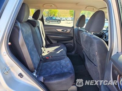 Zdjęcie 11 z 13 samochodu: 2015 NISSAN ROGUE SV VIN:KNMAT2MTXFP510447 - miniatura