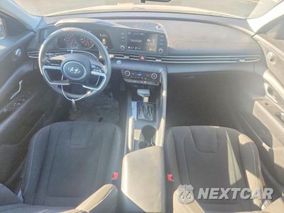 Zdjęcie 8 z 12 samochodu: 2021 HYUNDAI ELANTRA SEL VIN:5NPLM4AG5MH023402 - miniatura