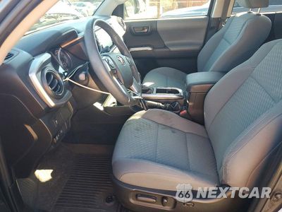 Zdjęcie 7 z 12 samochodu: 2023 TOYOTA TACOMA SR5 V6 VIN:3TYAZ5CN5PT038740 - miniatura