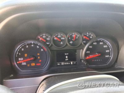 Zdjęcie 9 z 12 samochodu: 2021 CHEVROLET SILVERADO K1500 CUSTOM VIN:1GCPYBEK9MZ176365 - miniatura