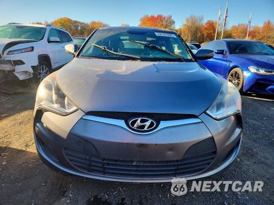 Piąte zdjęcie samochodu w środku: 2016 HYUNDAI VELOSTER BASE VIN:KMHTC6AD7GU271225 - miniatura