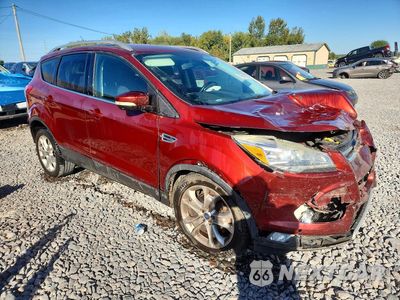 Czwarte zdjęcie samochodu z boku: 2014 FORD ESCAPE TITANIUM VIN:1FMCU0JX4EUC19763 - miniatura
