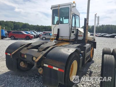 Trzecie zdjęcie samochodu z tyłu: 2014 CAPACITY OF TEXAS TJ5000 YARD TRUCK VIN:4LMBF2117EL025220 - miniatura