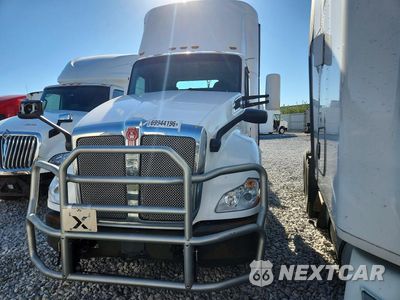 2016 KENWORTH T680 SEMI TRUCK 1XKYD49XXGJ119259 - główne zdjęcie licytacji z USA - miniatura