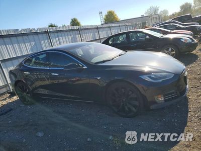 Czwarte zdjęcie samochodu z boku: 2017 TESLA MODEL S VIN:5YJSA1E22HF187325 - miniatura