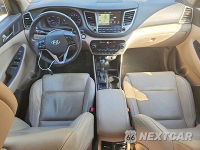 Zdjęcie 8 z 12 samochodu: 2016 HYUNDAI TUCSON LIMITED VIN:KM8J33A29GU149258 - miniatura