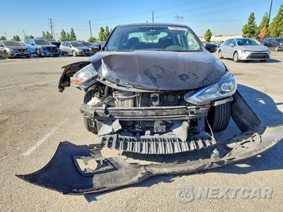 Piąte zdjęcie samochodu w środku: 2017 NISSAN SENTRA SR TURBO VIN:3N1CB7AP2HY286353 - miniatura