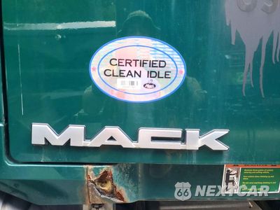 Zdjęcie 13 z 13 samochodu: 2018 MACK CXU612 SEMI TRUCK VIN:1M1AW01X2JM010666 - miniatura