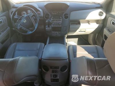 Zdjęcie 8 z 13 samochodu: 2012 HONDA PILOT TOURING VIN:5FNYF4H97CB078860 - miniatura