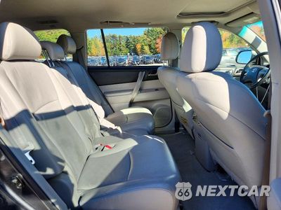 Zdjęcie 11 z 13 samochodu: 2008 TOYOTA HIGHLANDER SPORT VIN:JTEES43A982087842 - miniatura