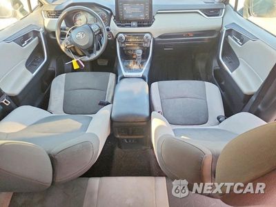 Zdjęcie 8 z 14 samochodu: 2020 TOYOTA RAV4 XLE VIN:2T3W1RFV4LC050867 - miniatura