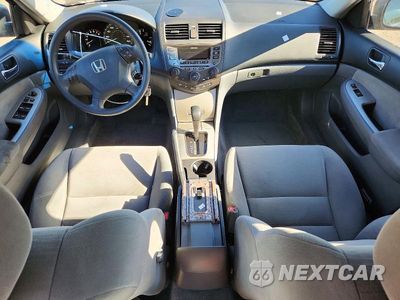 Zdjęcie 8 z 12 samochodu: 2007 HONDA ACCORD VIN:1HGCM56767A203628 - miniatura