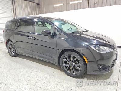 Czwarte zdjęcie samochodu z boku: 2018 CHRYSLER PACIFICA TOURING L PLUS VIN:2C4RC1EG4JR364519 - miniatura