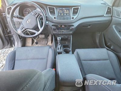 Zdjęcie 8 z 13 samochodu: 2018 HYUNDAI TUCSON VALUE VIN:KM8J3CA28JU752631 - miniatura