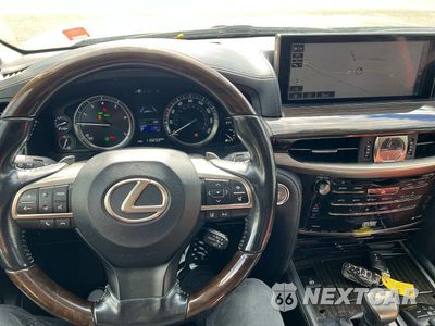 Zdjęcie 7 z 10 samochodu: 2016 LEXUS LX 570 VIN:JTJHY7AX3G4217039 - miniatura