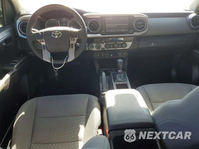 Zdjęcie 8 z 13 samochodu: 2023 TOYOTA TACOMA SR5 V6 VIN:3TMCZ5AN8PM607426 - miniatura
