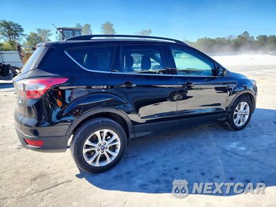 Trzecie zdjęcie samochodu z tyłu: 2018 FORD ESCAPE SE VIN:1FMCU0GD5JUB62058 - miniatura