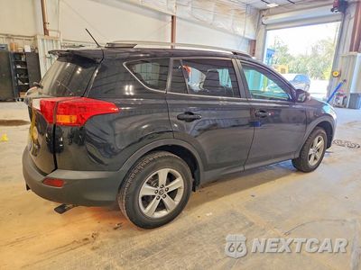 Trzecie zdjęcie samochodu z tyłu: 2015 TOYOTA RAV4 XLE VIN:2T3WFREVXFW183638 - miniatura
