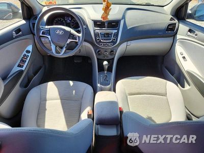 Zdjęcie 8 z 12 samochodu: 2017 HYUNDAI ACCENT VALUE EDITION VIN:KMHCT4AE6HU388504 - miniatura
