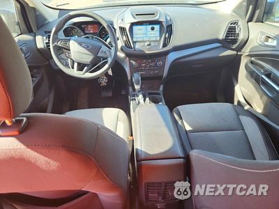 Zdjęcie 8 z 12 samochodu: 2018 FORD ESCAPE SE VIN:1FMCU9GD7JUD57356 - miniatura