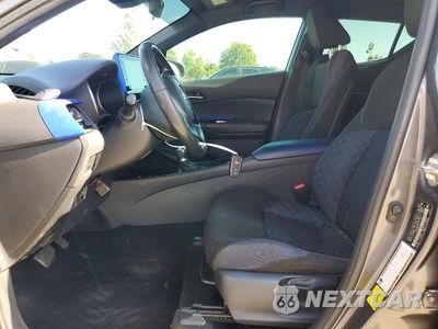 Zdjęcie 7 z 12 samochodu: 2021 TOYOTA C-HR XLE VIN:JTNKHMBX3M1114721 - miniatura