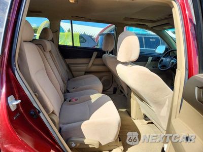 Zdjęcie 11 z 13 samochodu: 2009 TOYOTA HIGHLANDER BASE VIN:JTEES41A092131814 - miniatura