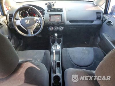 Zdjęcie 8 z 12 samochodu: 2008 HONDA FIT SPORT VIN:JHMGD38658S025827 - miniatura