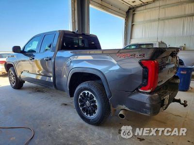 Drugie zdjęcie samochodu z przodu: 2023 TOYOTA TUNDRA SR5 VIN:5TFLA5DAXPX104233 - miniatura