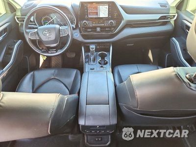 Zdjęcie 8 z 13 samochodu: 2020 TOYOTA HIGHLANDER HYBRID XLE VIN:5TDHBRCH1LS504528 - miniatura