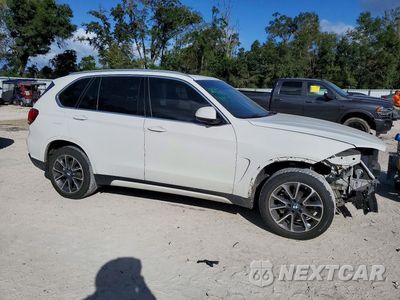 Czwarte zdjęcie samochodu z boku: 2017 BMW X5 SDRIVE35I VIN:5UXKR2C36H0X06769 - miniatura