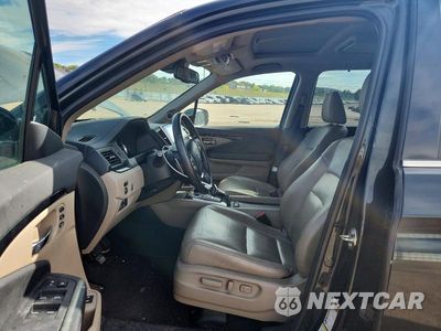 Zdjęcie 7 z 13 samochodu: 2016 HONDA PILOT TOURING VIN:5FNYF6H96GB094467 - miniatura