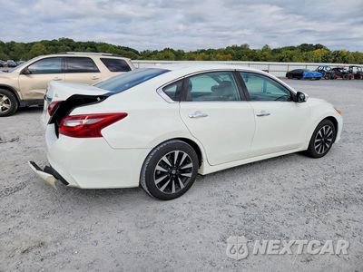 Trzecie zdjęcie samochodu z tyłu: 2018 NISSAN ALTIMA 2.5 SL VIN:1N4AL3AP0JC201766 - miniatura