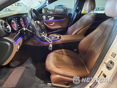 Zdjęcie 7 z 12 samochodu: 2019 MERCEDES-BENZ E 300 VIN:WDDZF4JB3KA502517 - miniatura