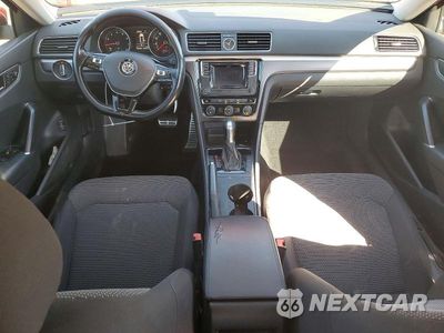 Zdjęcie 8 z 12 samochodu: 2016 VOLKSWAGEN PASSAT S VIN:1VWAT7A34GC045199 - miniatura