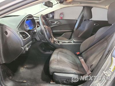 Zdjęcie 7 z 12 samochodu: 2015 CHRYSLER 200 LIMITED VIN:1C3CCCAB7FN702872 - miniatura