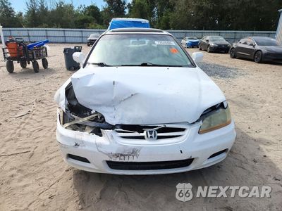 Piąte zdjęcie samochodu w środku: 2002 HONDA ACCORD SE VIN:1HGCG32002A005639 - miniatura