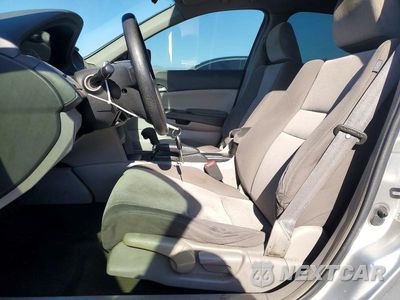 Zdjęcie 7 z 13 samochodu: 2008 HONDA ACCORD LX VIN:JHMCP26308C031263 - miniatura