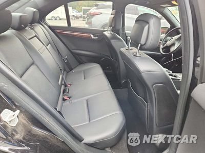 Zdjęcie 10 z 13 samochodu: 2011 MERCEDES-BENZ C 300 4MATIC VIN:WDDGF8BB7BR175781 - miniatura