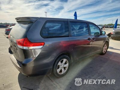 Trzecie zdjęcie samochodu z tyłu: 2011 TOYOTA SIENNA BASE 7-PASSENGER VIN:5TDKA3DC4BS005956 - miniatura