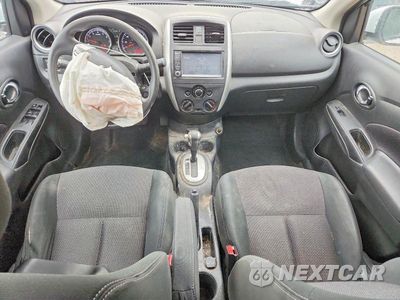 Zdjęcie 8 z 13 samochodu: 2019 NISSAN VERSA SV VIN:3N1CN7AP5KL864358 - miniatura