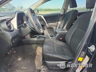 Zdjęcie 7 z 13 samochodu: 2018 TOYOTA RAV4 LE VIN:JTMZFREV5JJ750617 - miniatura