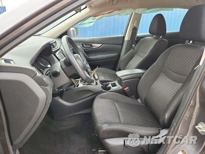 Zdjęcie 7 z 13 samochodu: 2019 NISSAN ROGUE S VIN:5N1AT2MV2KC840825 - miniatura
