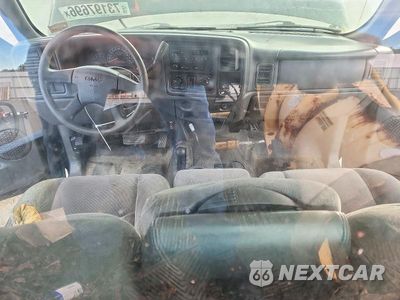 Zdjęcie 8 z 13 samochodu: 2006 GMC SIERRA K2500 HEAVY DUTY VIN:1GTHK24UX6E140624 - miniatura