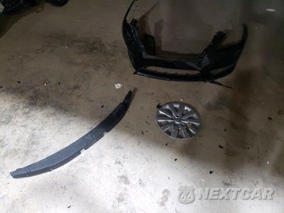 Zdjęcie 12 z 13 samochodu: 2014 NISSAN SENTRA S VIN:3N1AB7AP0EY205062 - miniatura