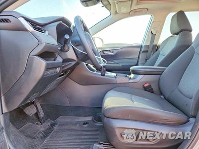 Zdjęcie 7 z 13 samochodu: 2022 TOYOTA RAV4 XLE VIN:2T3W1RFV4NC204500 - miniatura