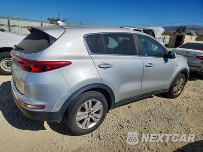 Trzecie zdjęcie samochodu z tyłu: 2017 KIA SPORTAGE LX VIN:KNDPMCAC3H7255127 - miniatura