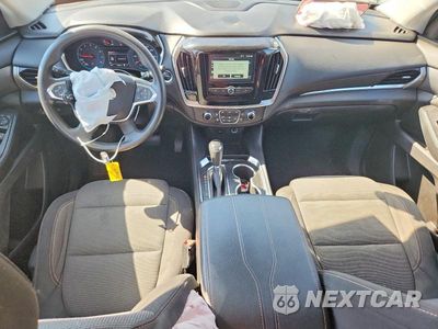 Zdjęcie 8 z 13 samochodu: 2019 CHEVROLET TRAVERSE LS VIN:1GNERFKW6KJ256745 - miniatura